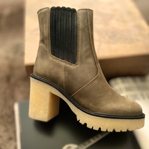Free People James Chelsea Boots - Picture 9 of 10